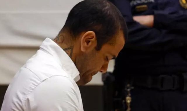 yl23455永利最新网址-阿尔维斯刑期从去年1月20日算起 2026年1月或出狱