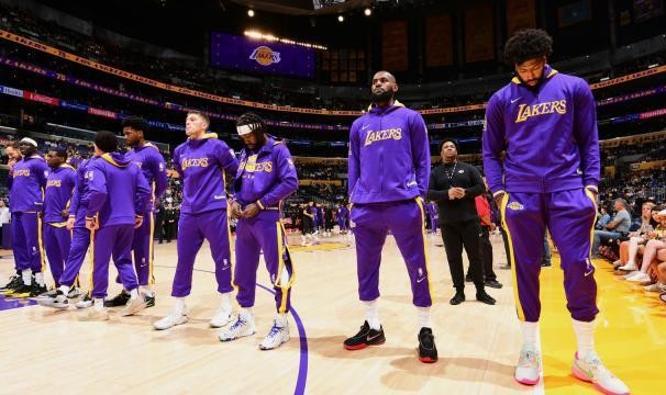 yl23455永利官网-660天后又赢季前赛，湖人为何不急于派上全部主力？