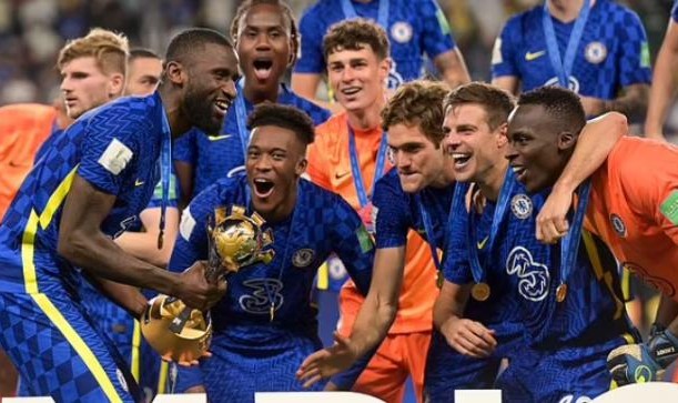 yl23455永利平台-【观察】给世界冠军降降温 蓝军捧杯仍难掩尴尬一面