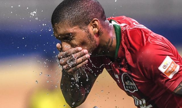 yl23455永利平台-【中超】卡兰加头槌陈蒲破门 10人河南2比0青岛首胜